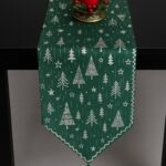 Δώστε στο τραπέζι σας χριστουγεννιάτικη λάμψη με αυτή τη μοναδική διακοσμητική τραβέρσα