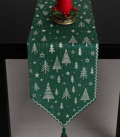 Δώστε στο τραπέζι σας χριστουγεννιάτικη λάμψη με αυτή τη μοναδική διακοσμητική τραβέρσα