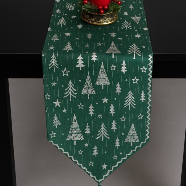 Δώστε στο τραπέζι σας χριστουγεννιάτικη λάμψη με αυτή τη μοναδική διακοσμητική τραβέρσα