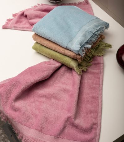 Πετσέτα με κρόσσι